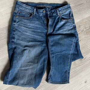 Curvy Stretch Mom Jeans American Eagle